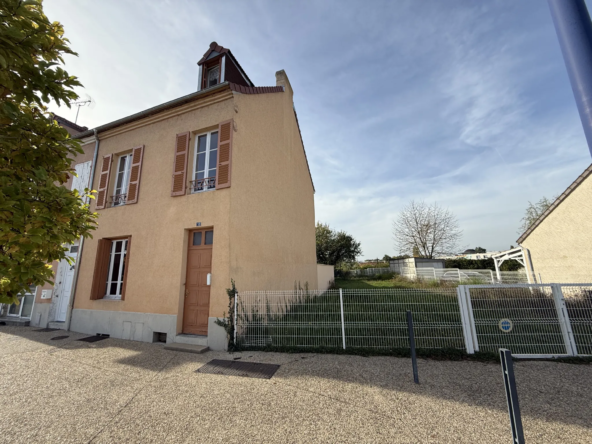 Maison de ville à rénover à Bellerive