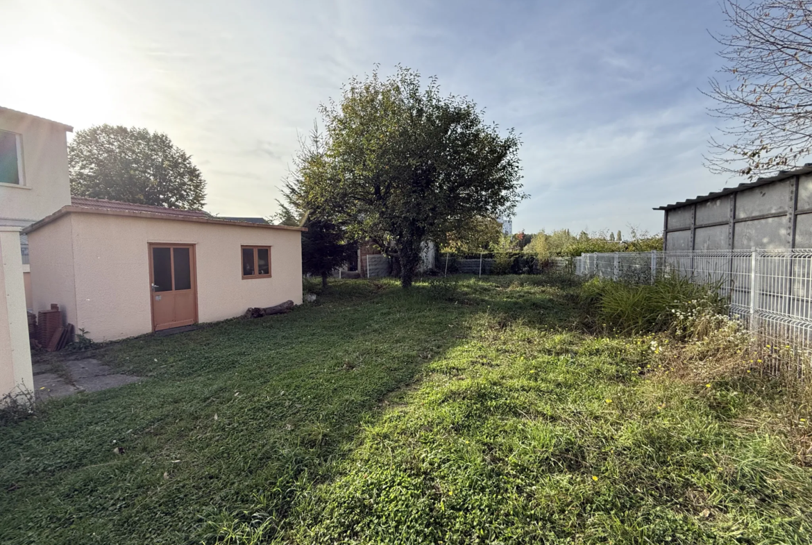 Maison de ville à rénover à Bellerive 