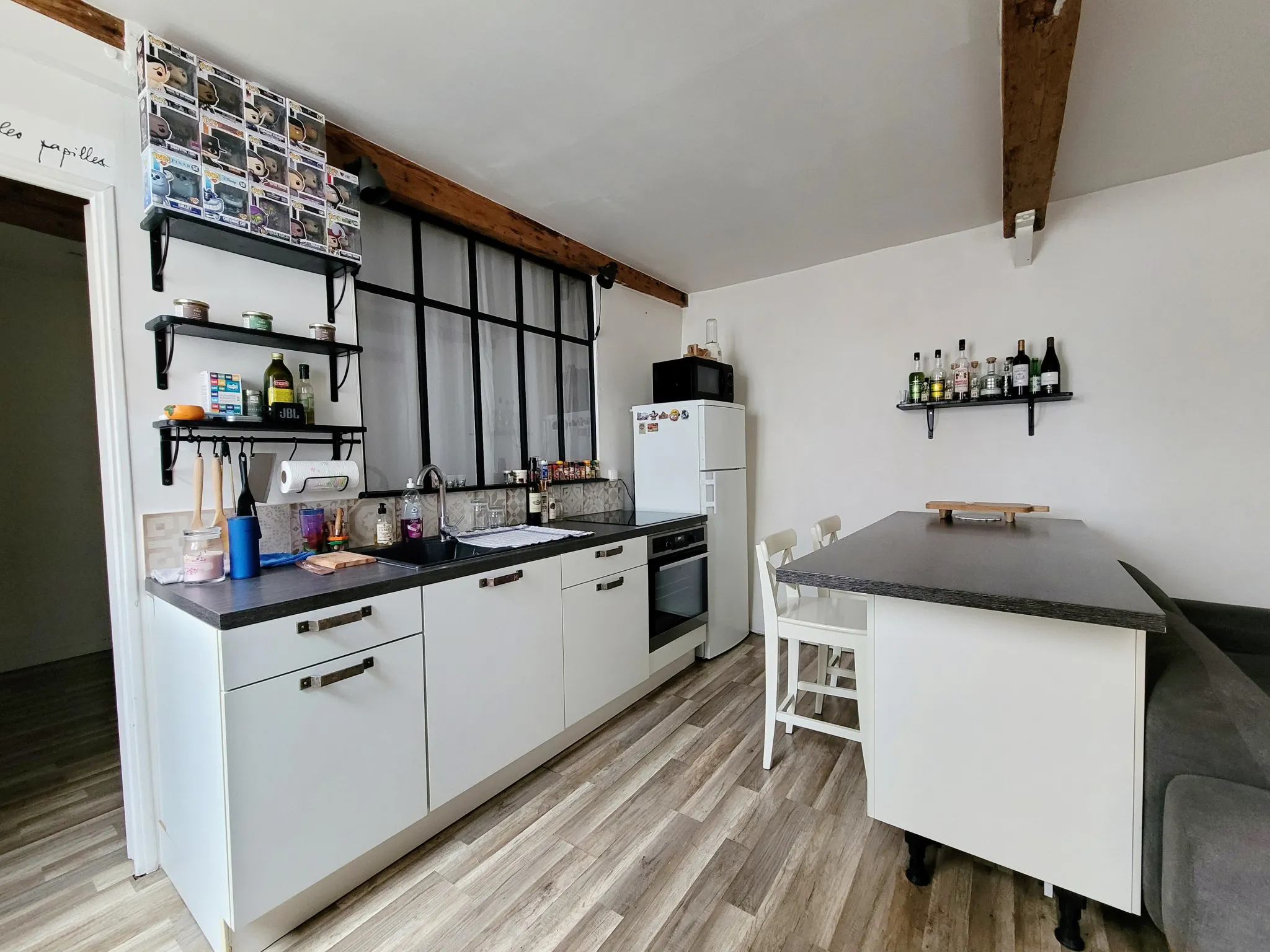 À vendre : Appartement T2 rénové de 44 m² au centre-ville de Trévoux 