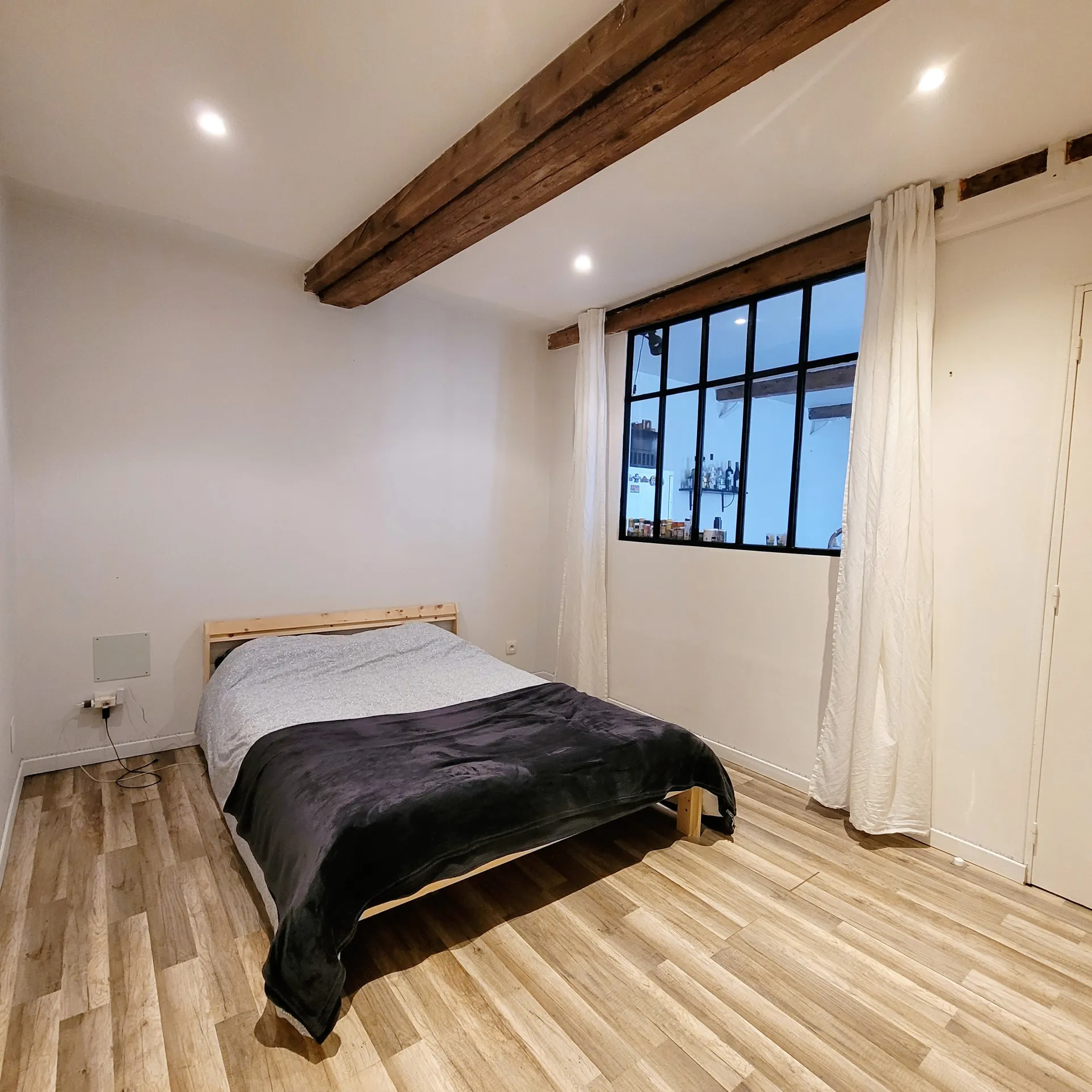 À vendre : Appartement T2 rénové de 44 m² au centre-ville de Trévoux 