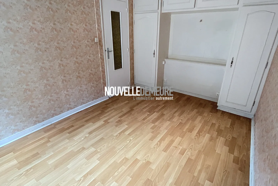 Maison de bourg à Antrain - 60 m² - 44 900 € 