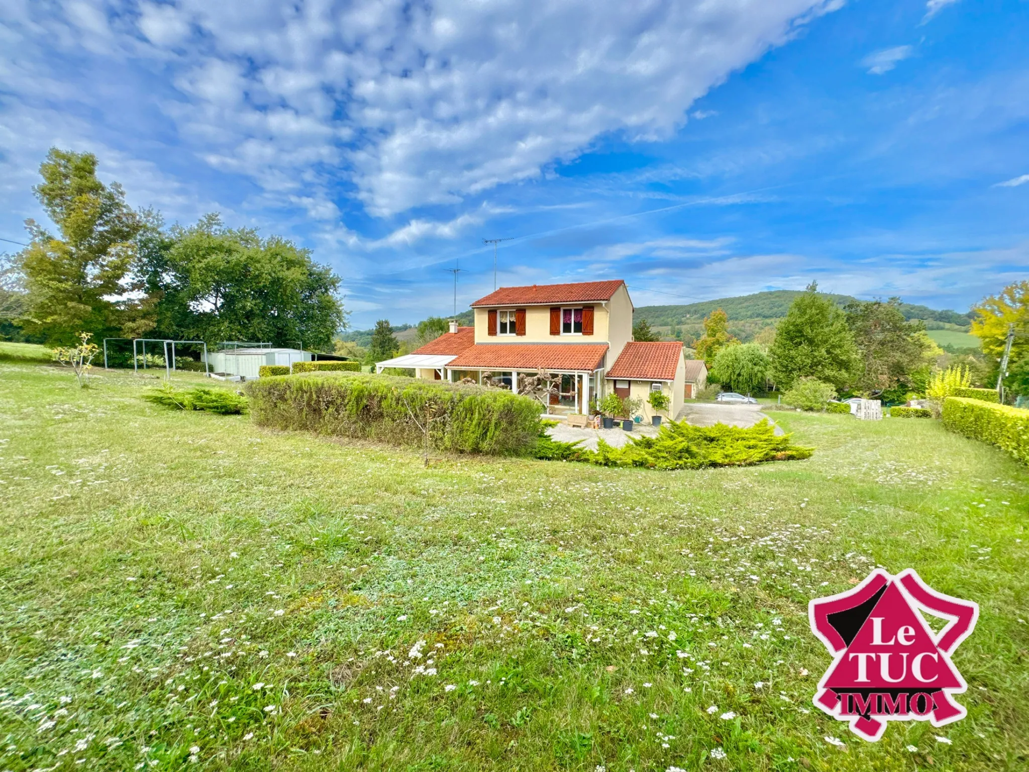 Maison 4 chambres et 3000 m² de jardin à Penne d'Agenais 