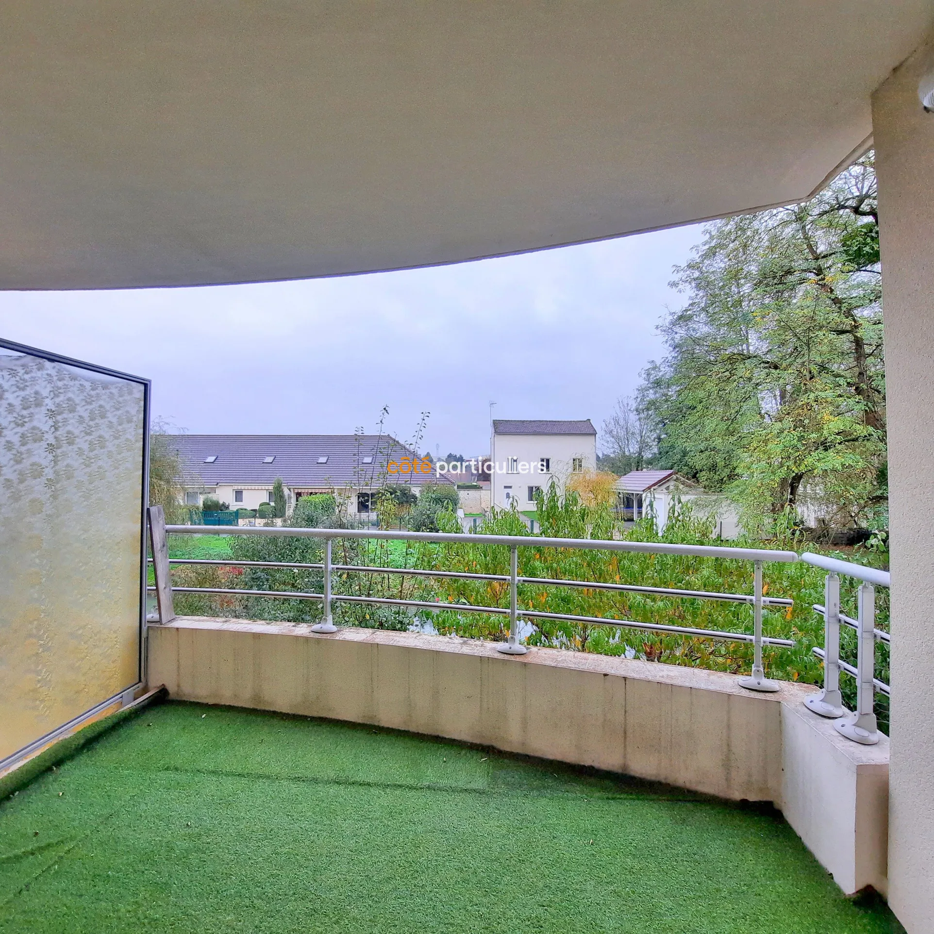 Appartement T4 avec balcon au 1er étage à Foucherans 