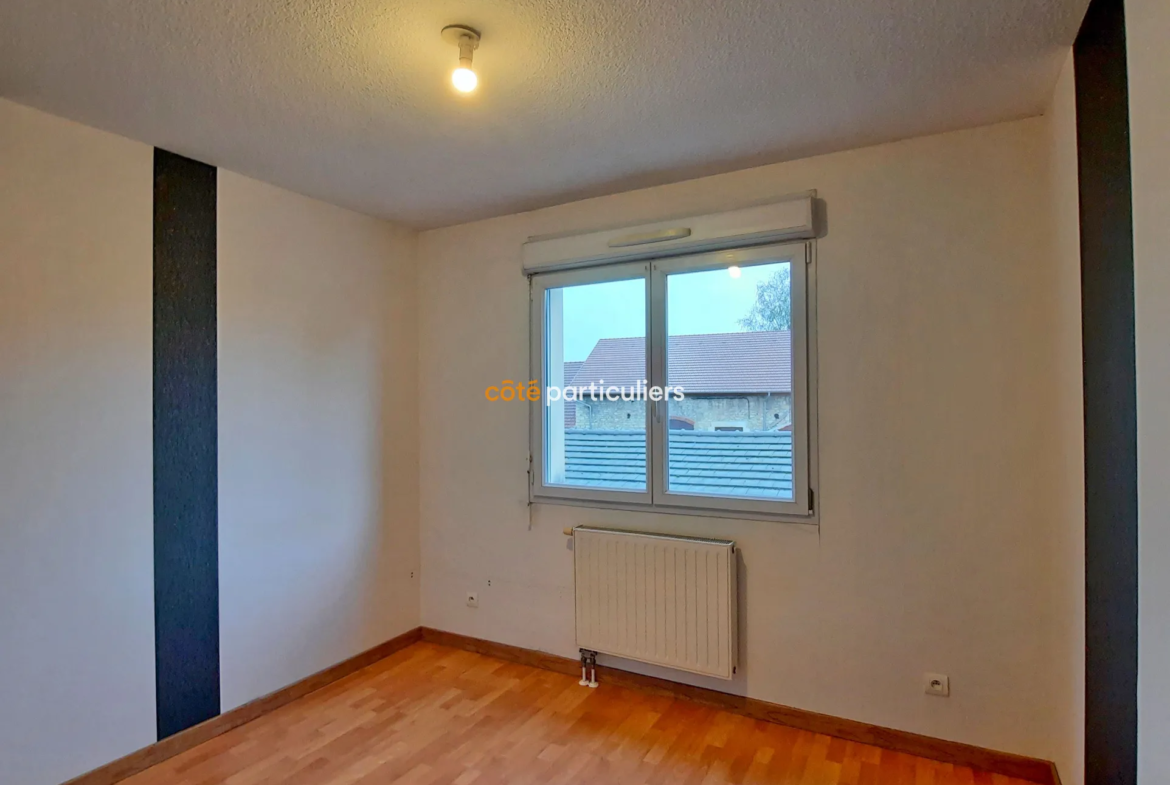 Appartement T4 avec balcon au 1er étage à Foucherans 