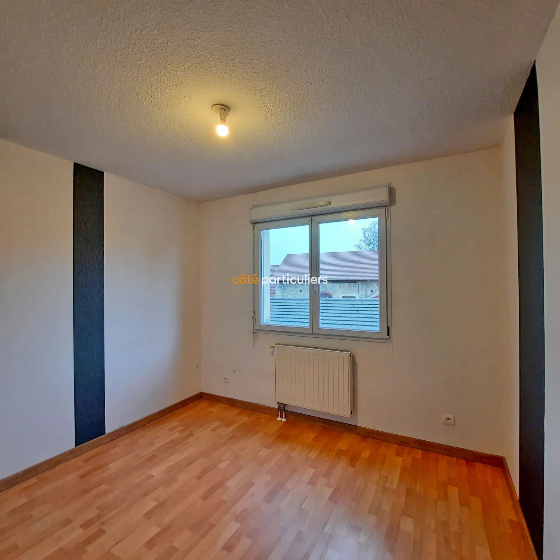 Appartement T4 avec balcon au 1er étage à Foucherans 