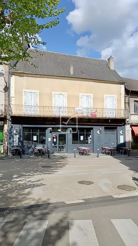 Immeuble à vendre au cœur de Beaulieu-sur-Dordogne 