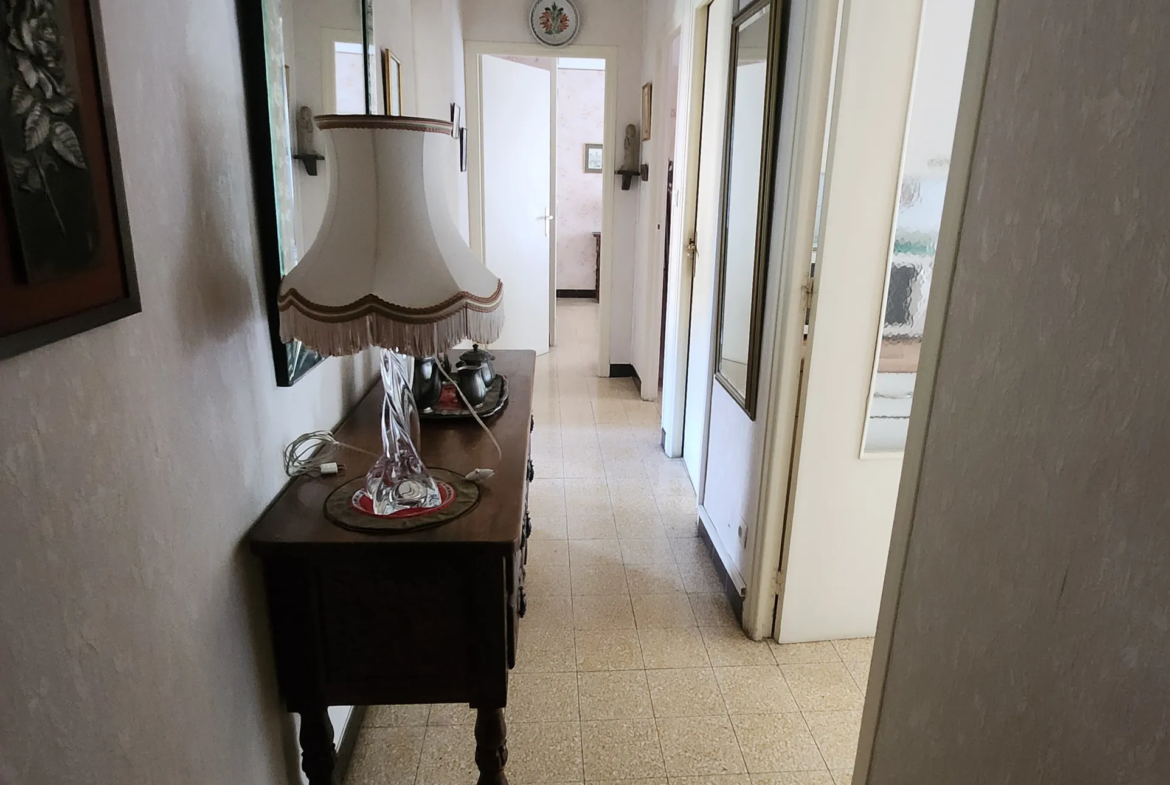 Appartement T2 traversant plein SUD à Amélie-les-Bains-Palalda 