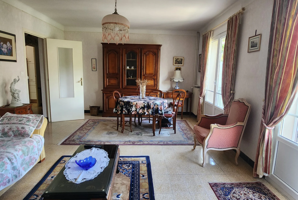 Appartement T2 traversant plein SUD à Amélie-les-Bains-Palalda 