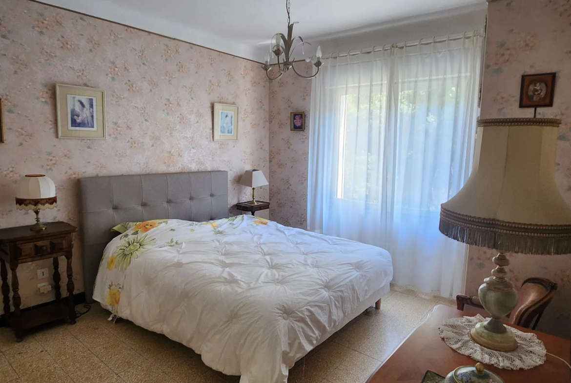 Appartement T2 traversant plein SUD à Amélie-les-Bains-Palalda 