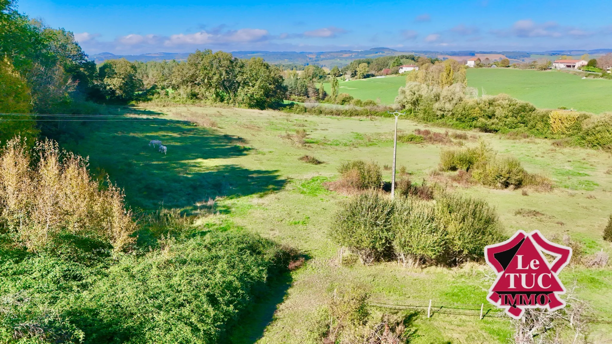 Maison écologique 2 chambres à Villeneuve-sur-Lot avec 3,5 ha de terrain et piscine naturelle 