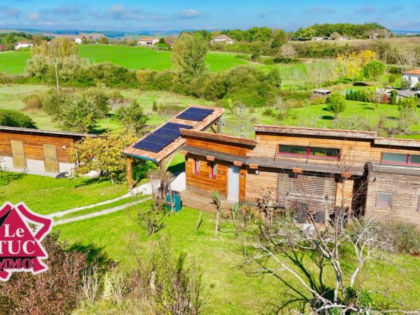 Maison écologique 2 chambres à Villeneuve-sur-Lot avec 3,5 ha de terrain et piscine naturelle