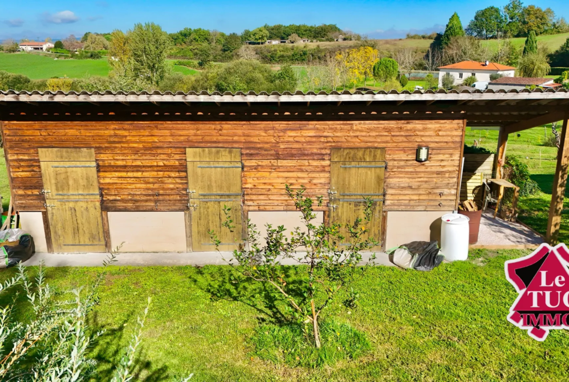 Maison écologique 2 chambres à Villeneuve-sur-Lot avec 3,5 ha de terrain et piscine naturelle 