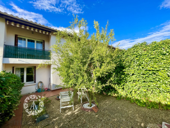 Charmante maison mitoyenne à Ceret avec jardin et garage