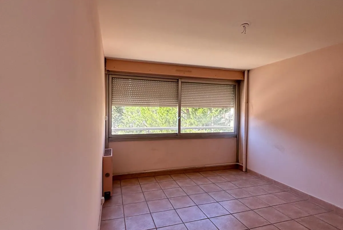 Vente Appartement Type 4 à Vitrolles - TOUR CAMARGUE 