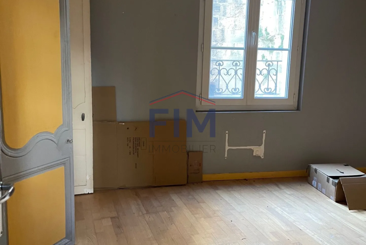 À vendre : Appartement F3 à rénover à Dieppe - 112 000 € 