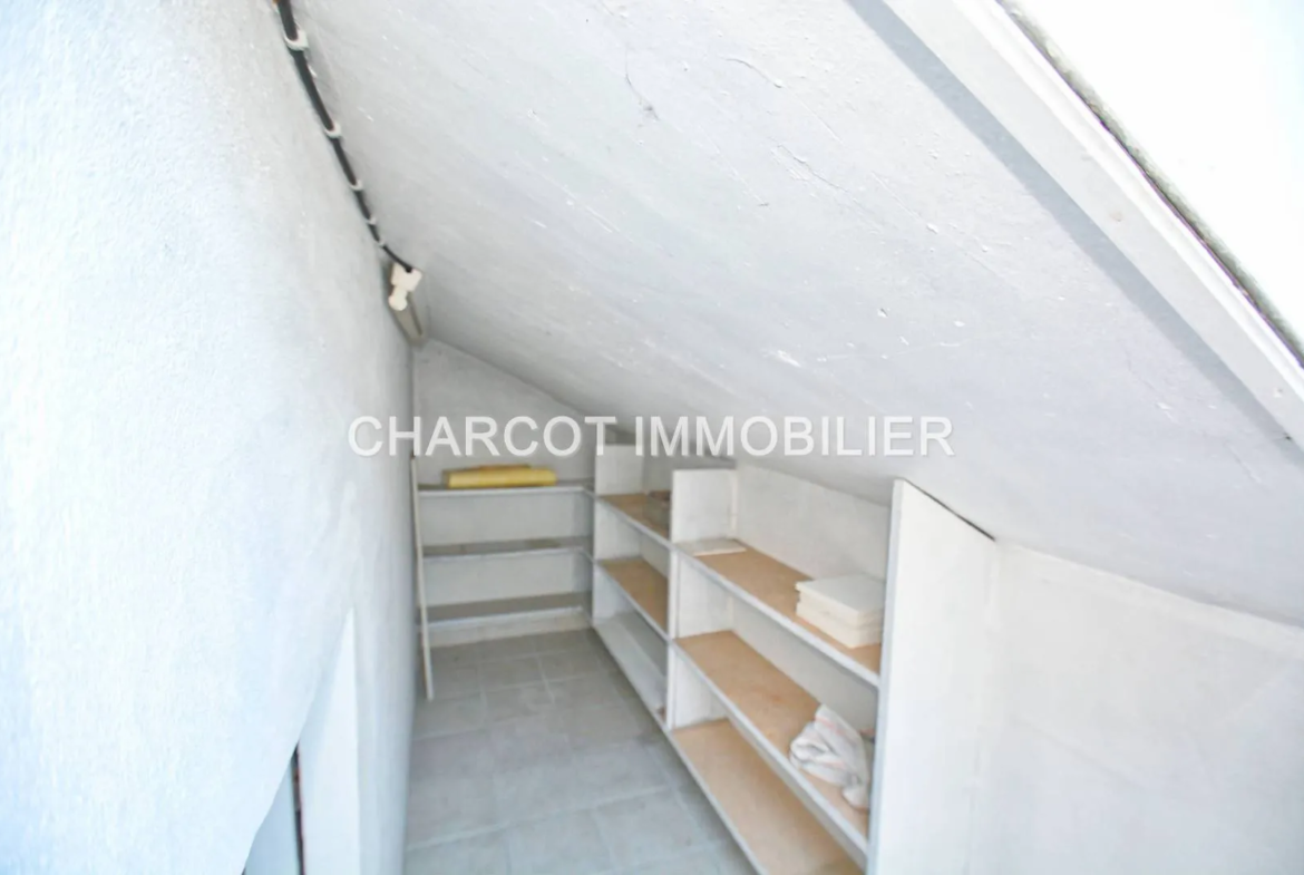 Appartement atypique à Sainte Foy-Lès-Lyon - 70,63 m2 - Type 2 