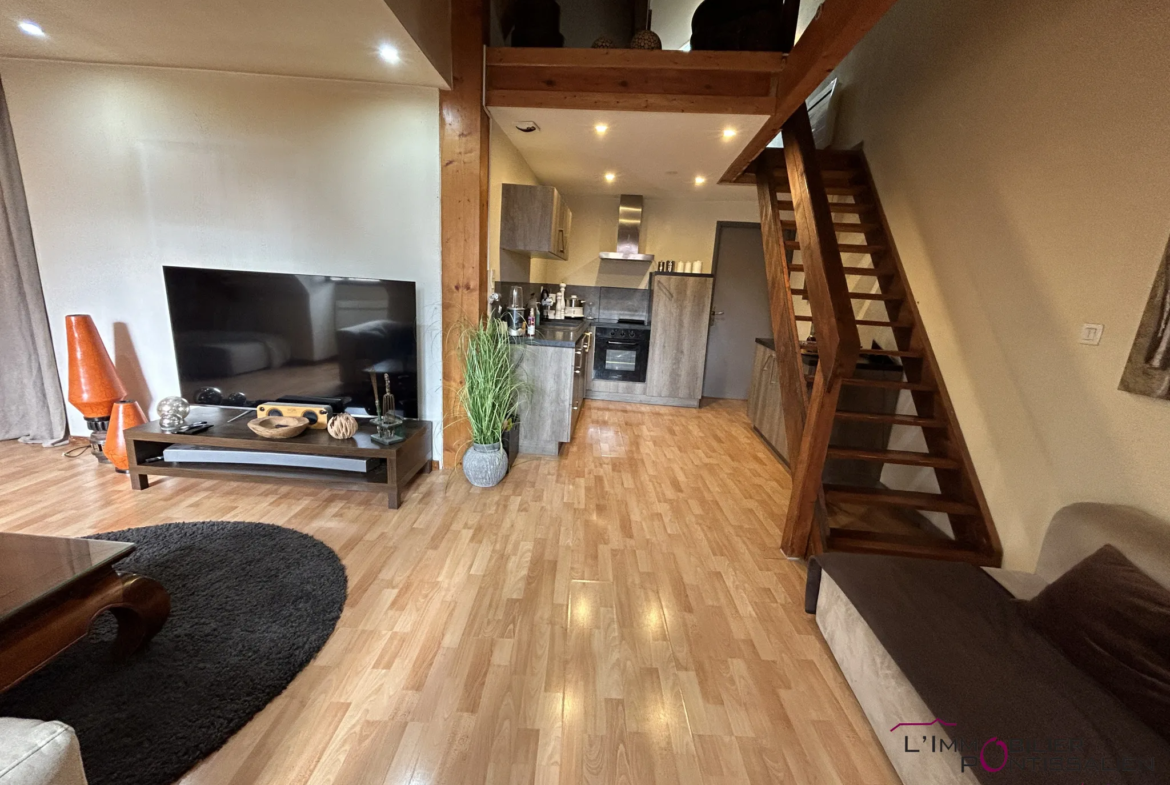 Appartement T3 atypique à vendre à Pontarlier 