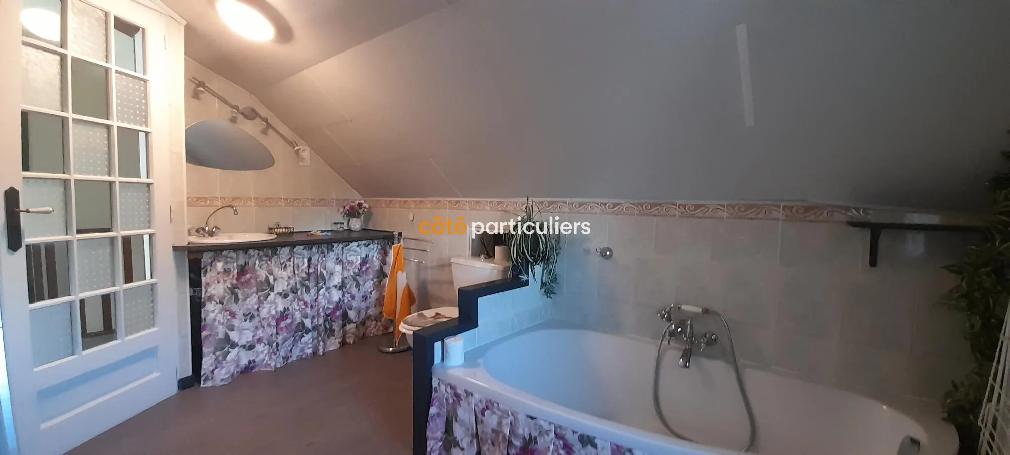 À vendre : Charmante maison en pierres près de Marcillac-la-Croixille 