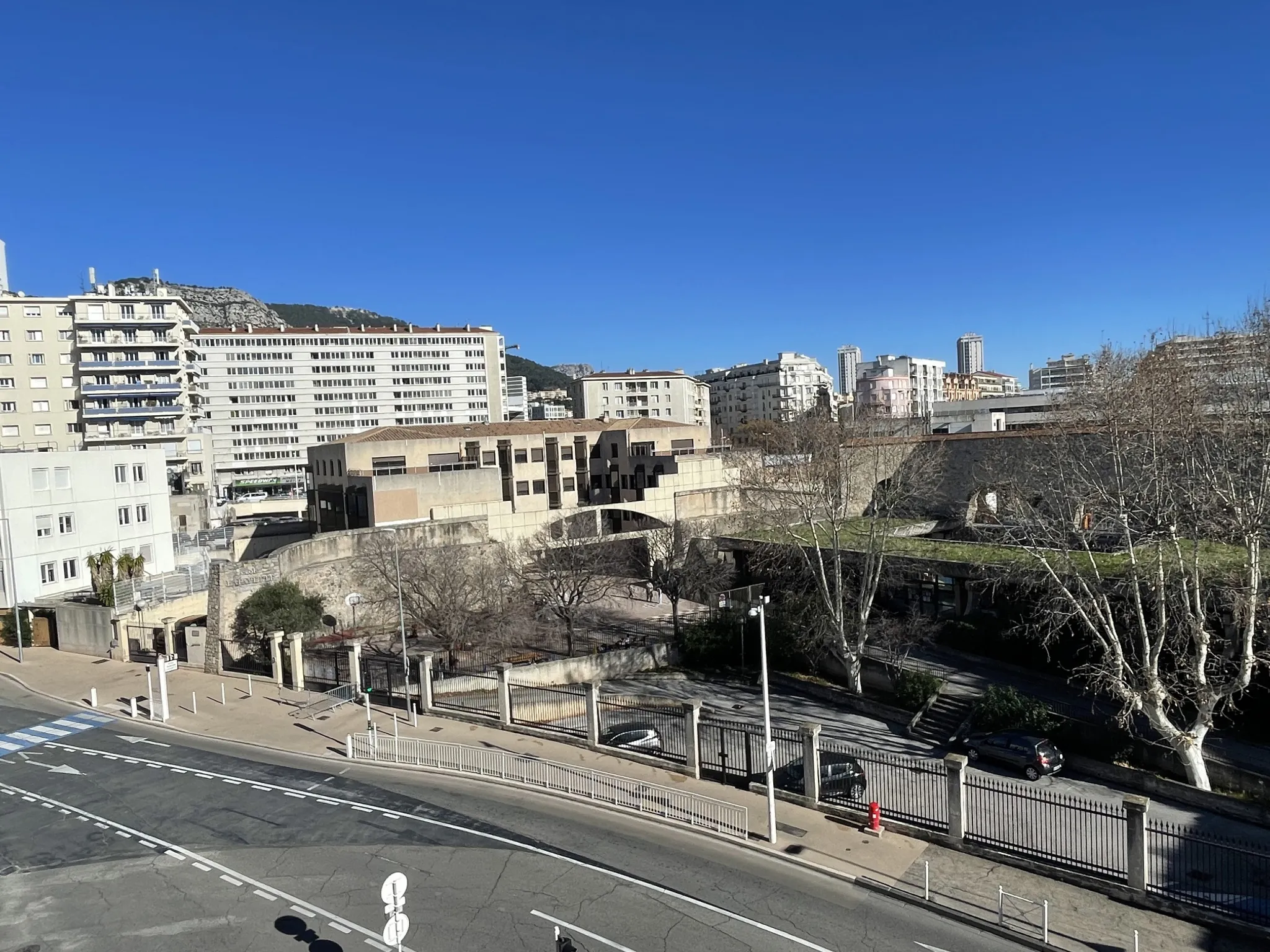 Appartement de type 4 à Toulon - 81 m² à vendre 