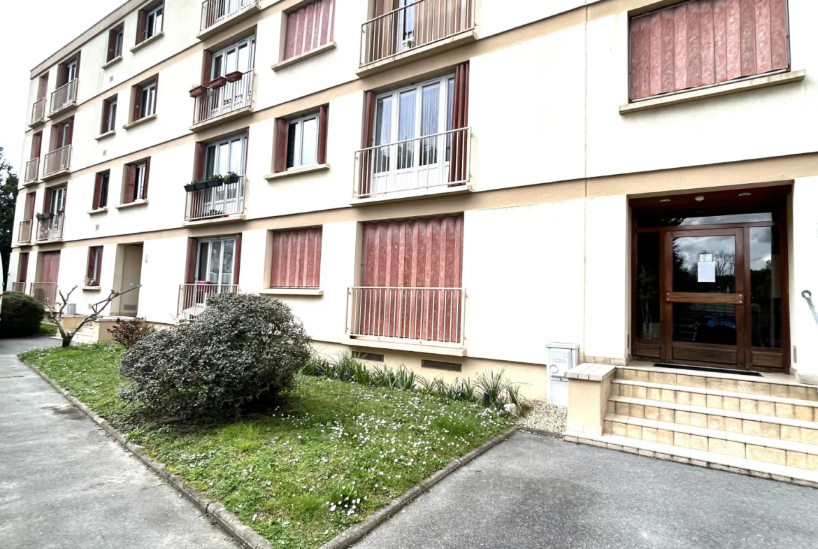 À vendre : Studio rénové de 32 m² à Coubron 