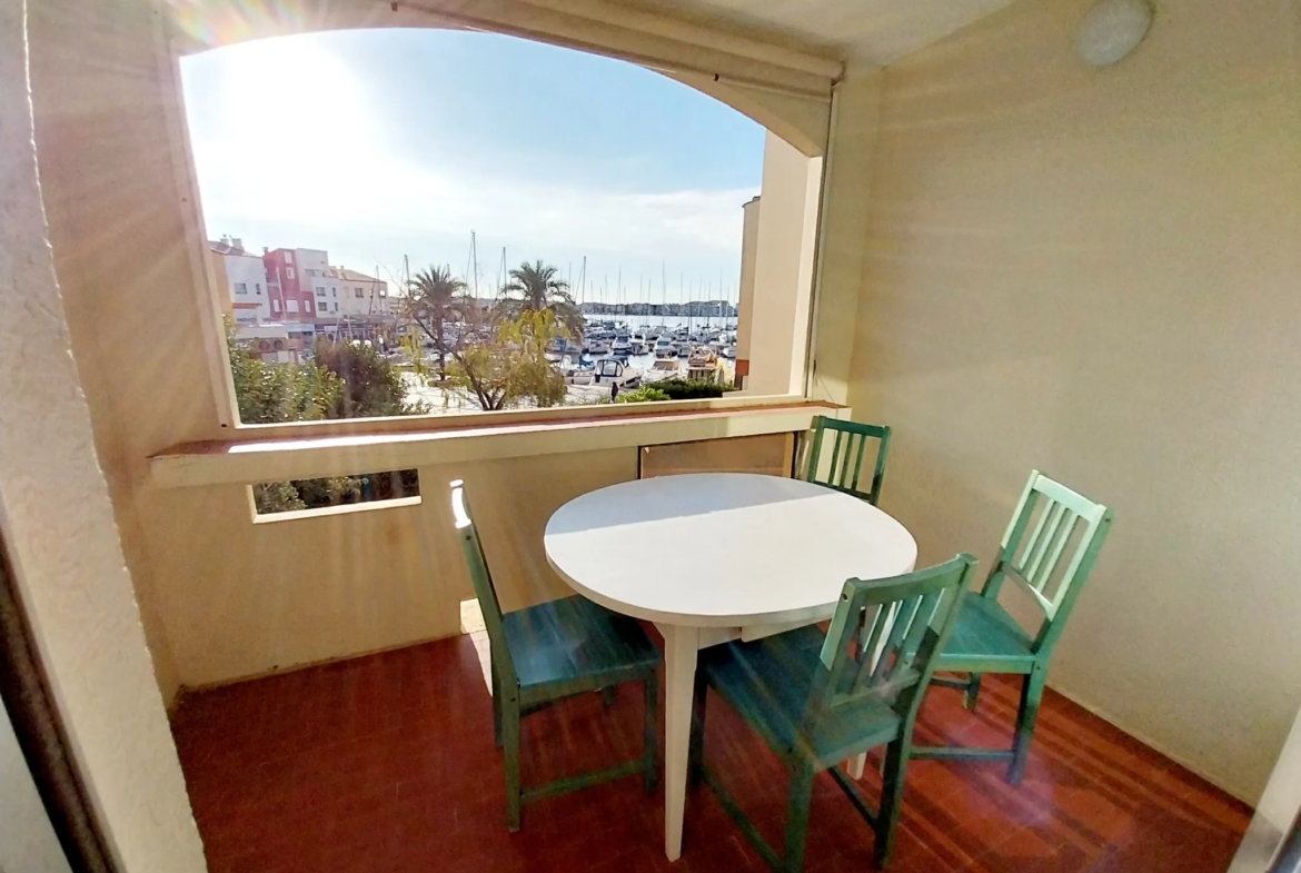 Appartement T2 - 55 m² avec Vue sur Port à Agde 