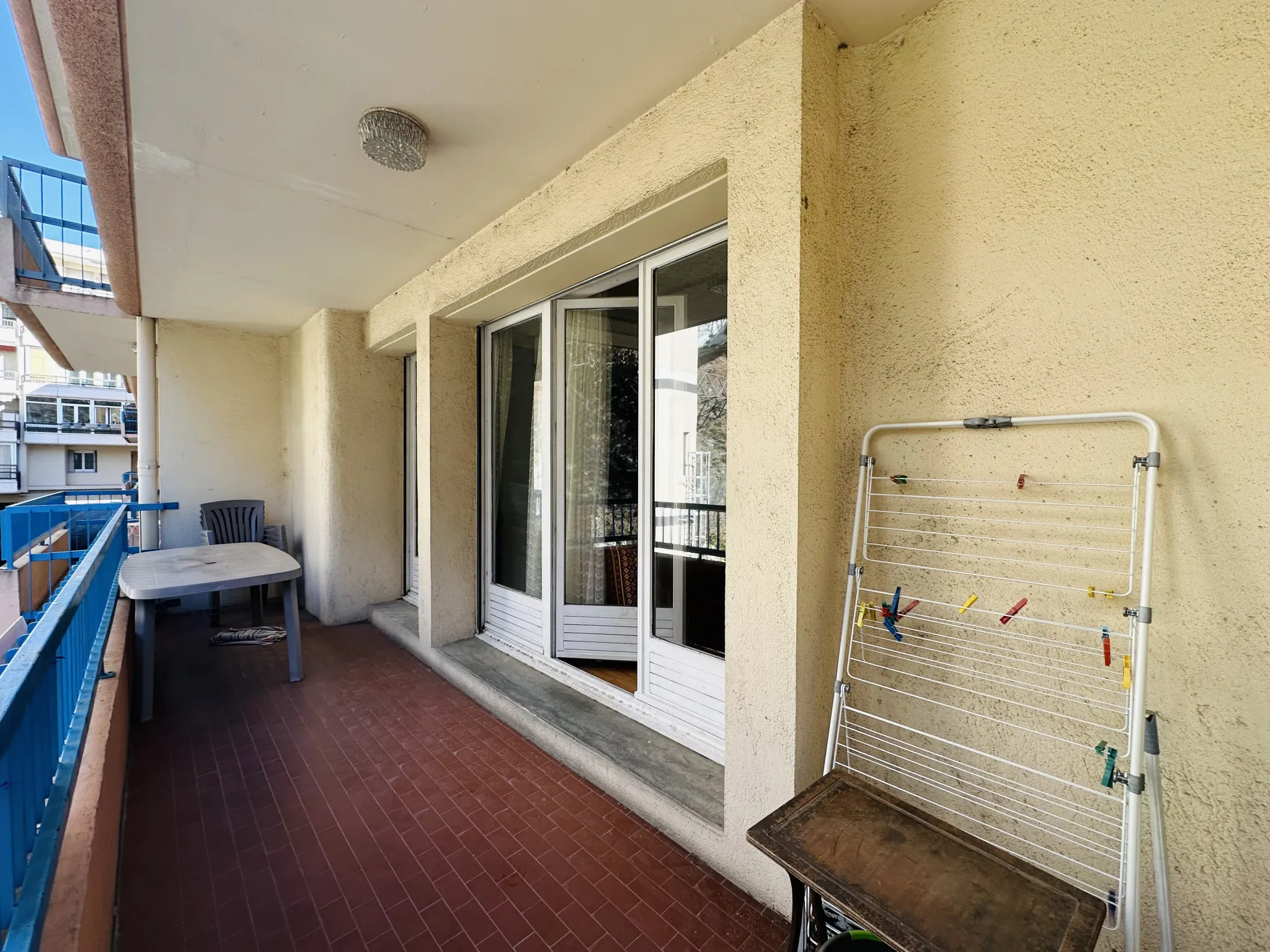 APPARTEMENT F2 AVEC TERRASSE ET GARAGE PROCHE DES THERMES - AMÉLIE LES BAINS 