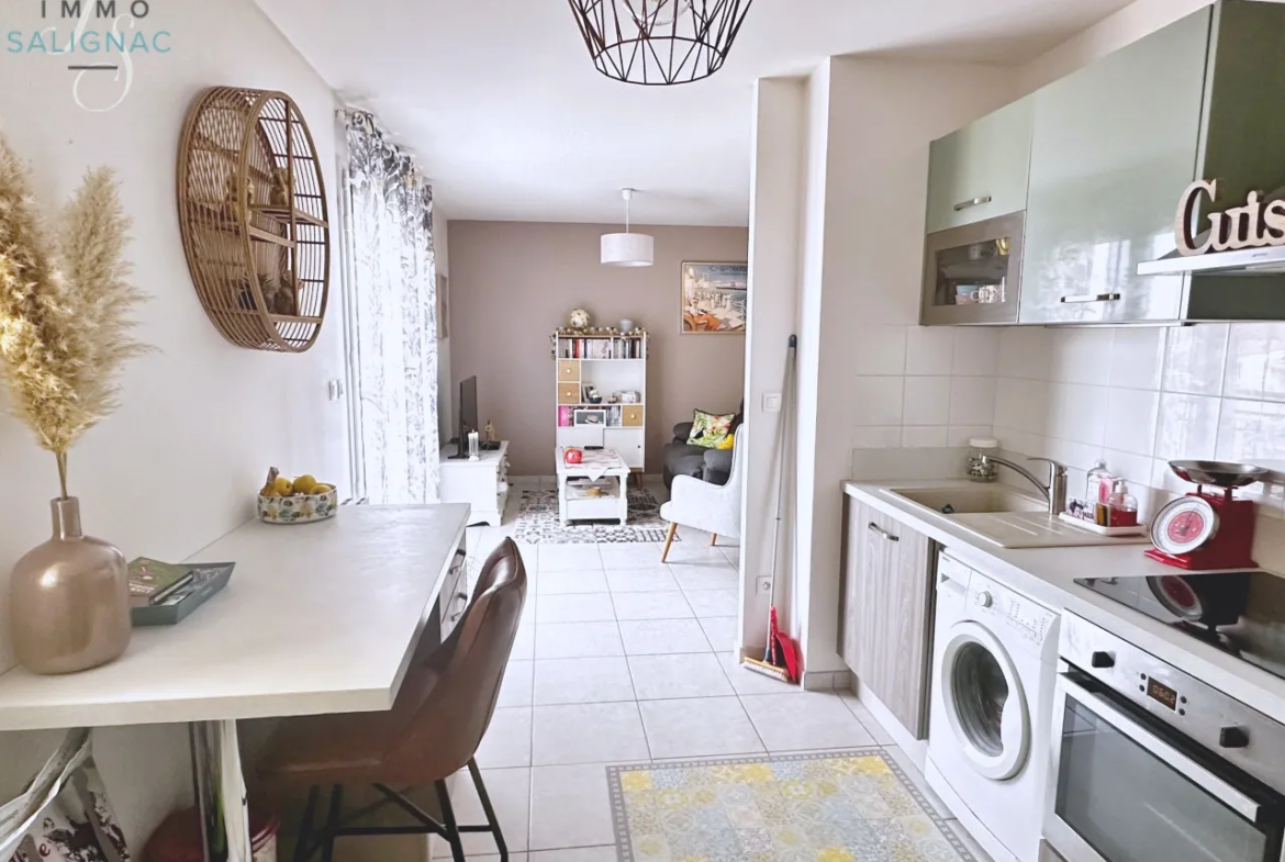 À vendre : Appartement T2 de 49,2 m² dans une résidence sécurisée à Bourg-en-Bresse 