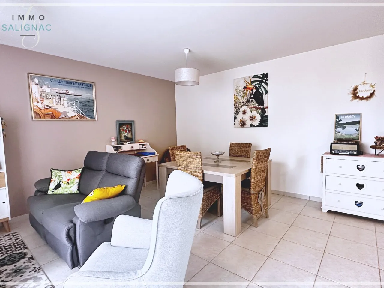 À vendre : Appartement T2 de 49,2 m² dans une résidence sécurisée à Bourg-en-Bresse 