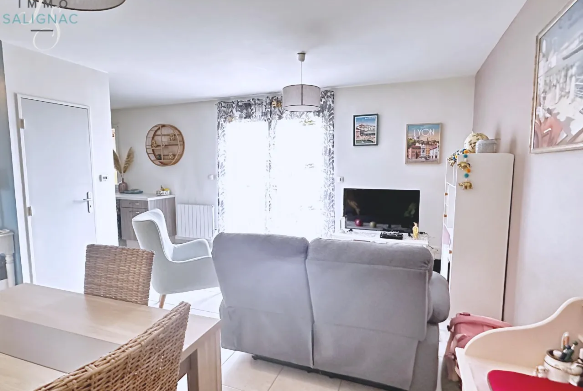 À vendre : Appartement T2 de 49,2 m² dans une résidence sécurisée à Bourg-en-Bresse 