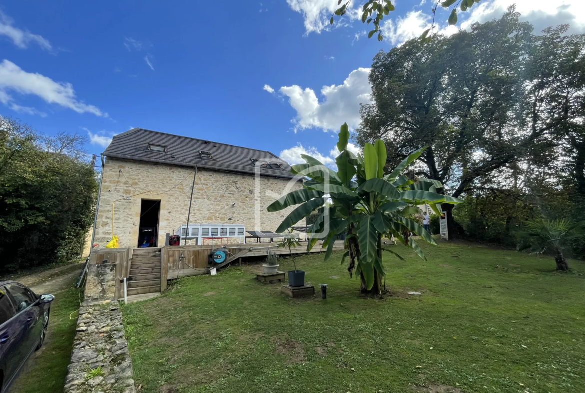 Maison en Pierre Rénovée entre Sarlat et Gourdon avec Jardin 