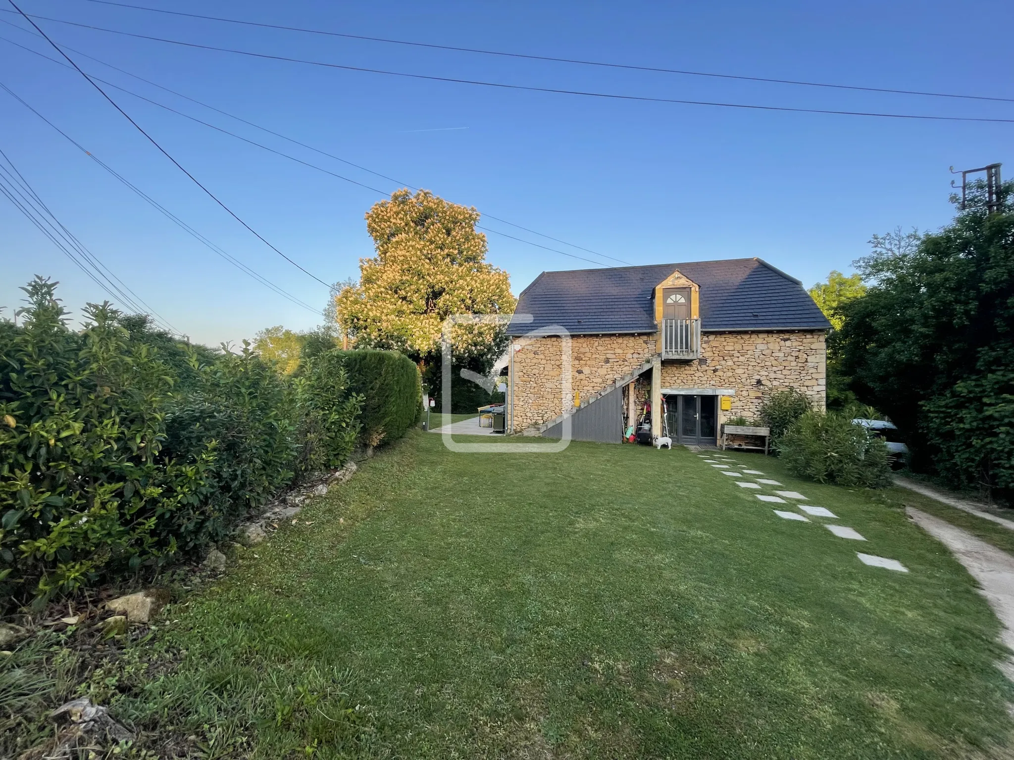 Maison en Pierre Rénovée entre Sarlat et Gourdon avec Jardin 