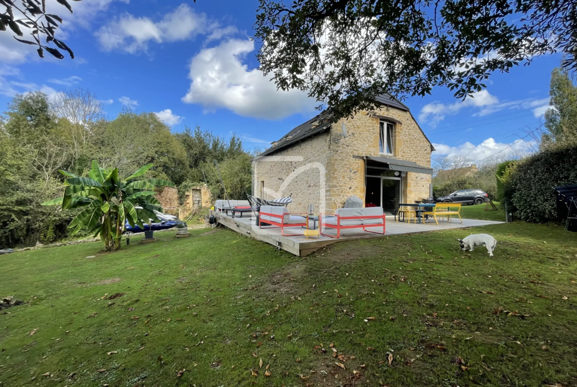 Maison en Pierre Rénovée entre Sarlat et Gourdon avec Jardin 