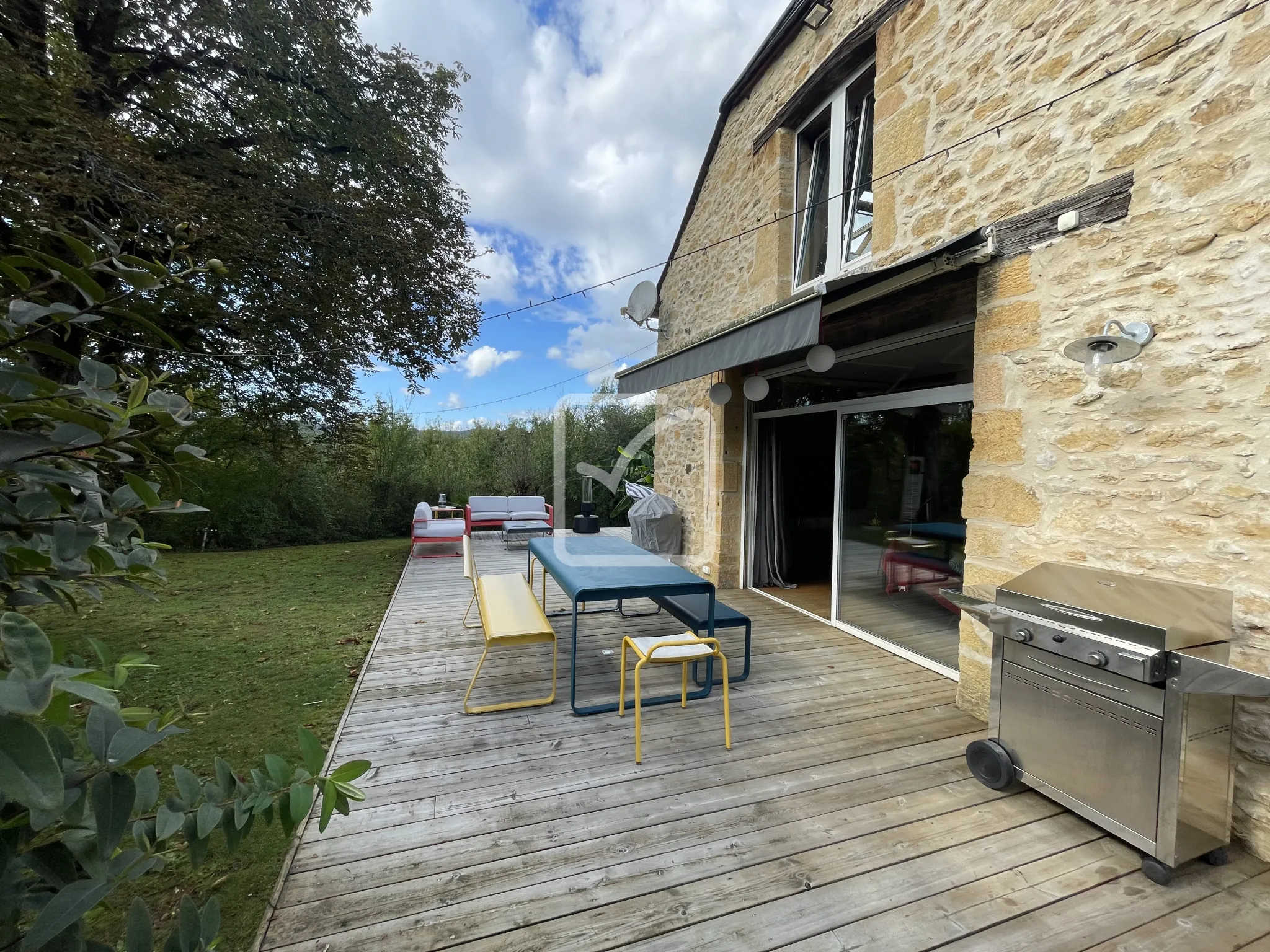 Maison en Pierre Rénovée entre Sarlat et Gourdon avec Jardin 