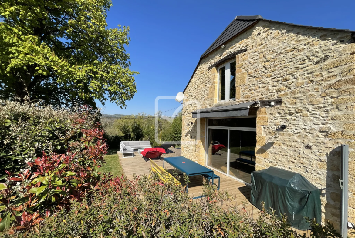 Maison en Pierre Rénovée entre Sarlat et Gourdon avec Jardin 