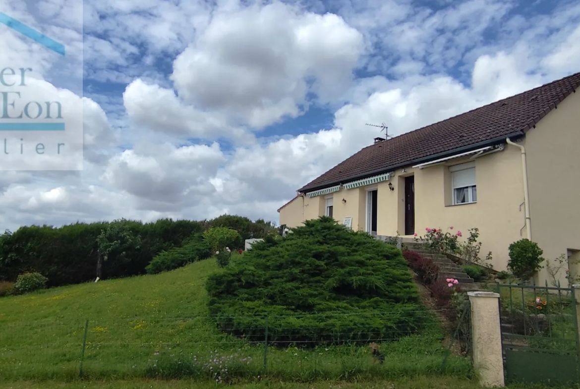 Pavillon traditionnel avec jardin à Censy - 1600 m² 