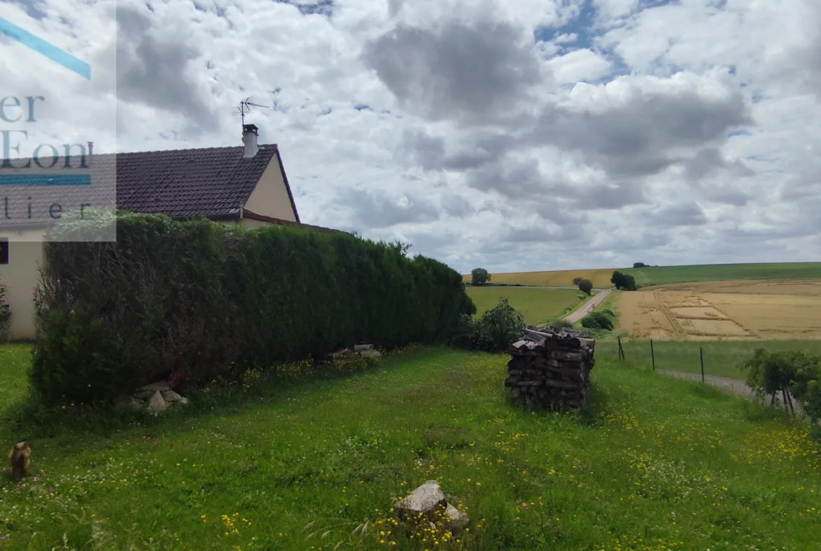 Pavillon traditionnel avec jardin à Censy - 1600 m² 