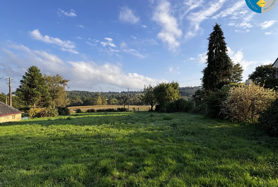 Terrain hors lotissement d'environ 650 m² à vendre à Caro 