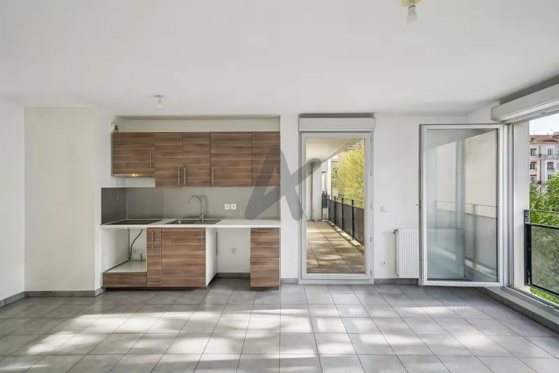 Appartement T3 de 65m² à Villeurbanne avec balcon et garage 