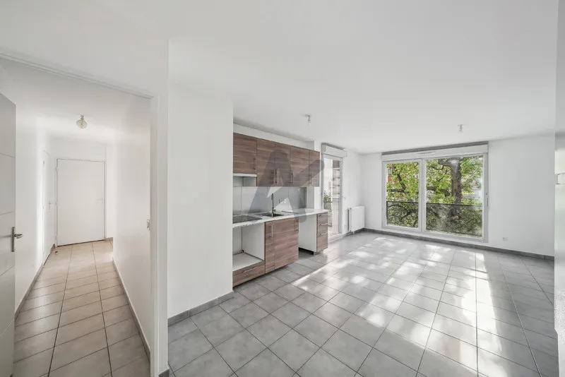 Appartement T3 de 65m² à Villeurbanne avec balcon et garage 