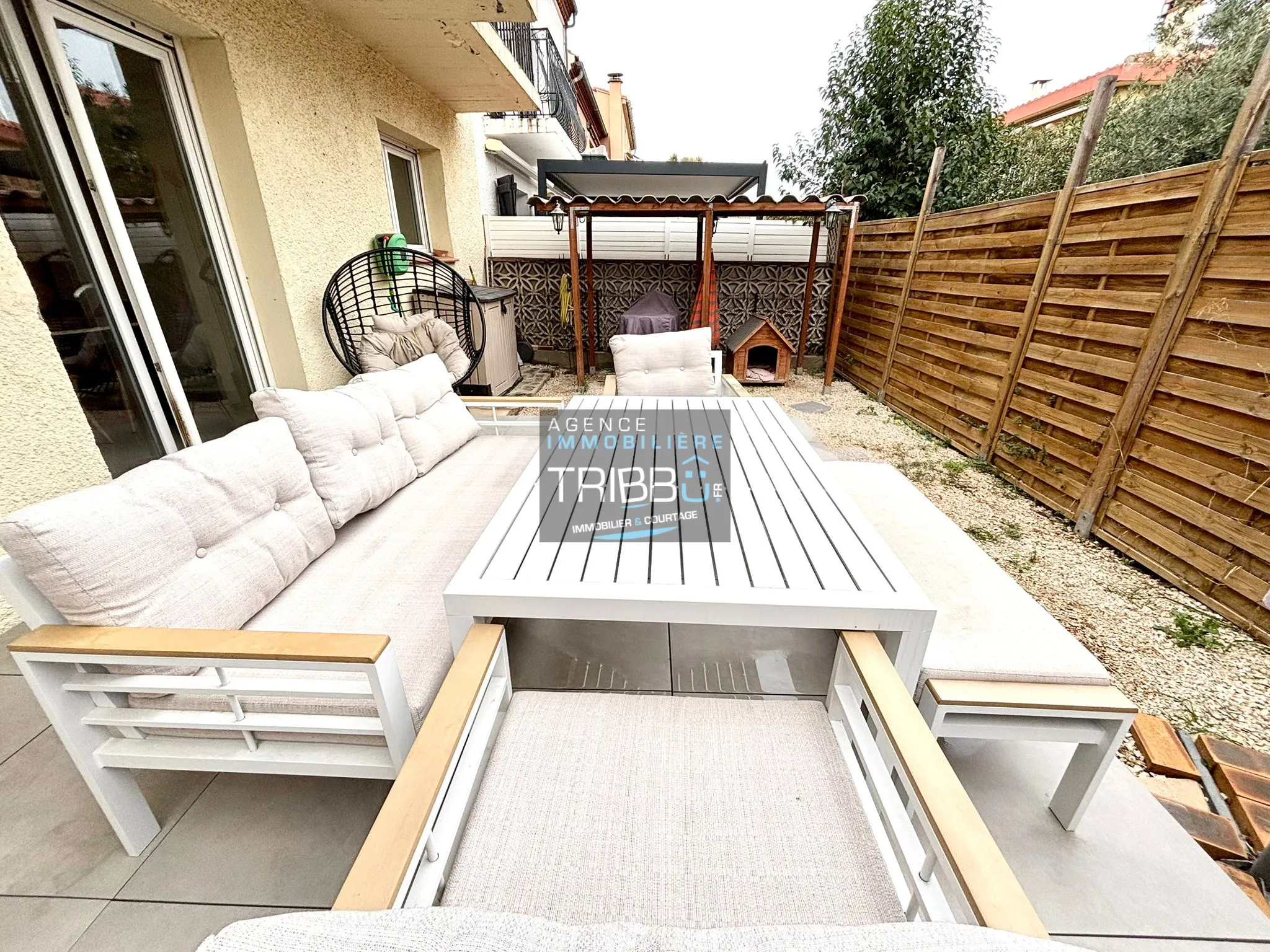 Appartement F3 avec terrasse à Pollestres 