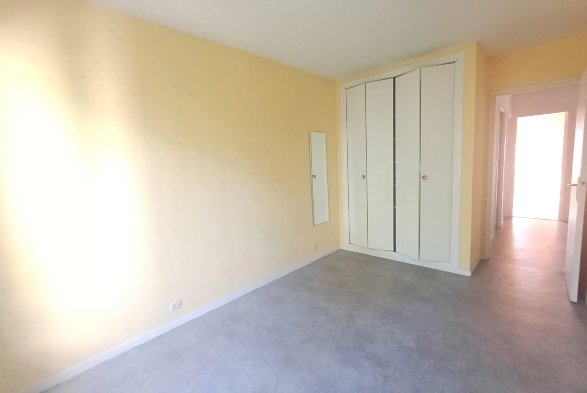 Vente Appartement 3 pièces à Rambouillet - 206 700 € 