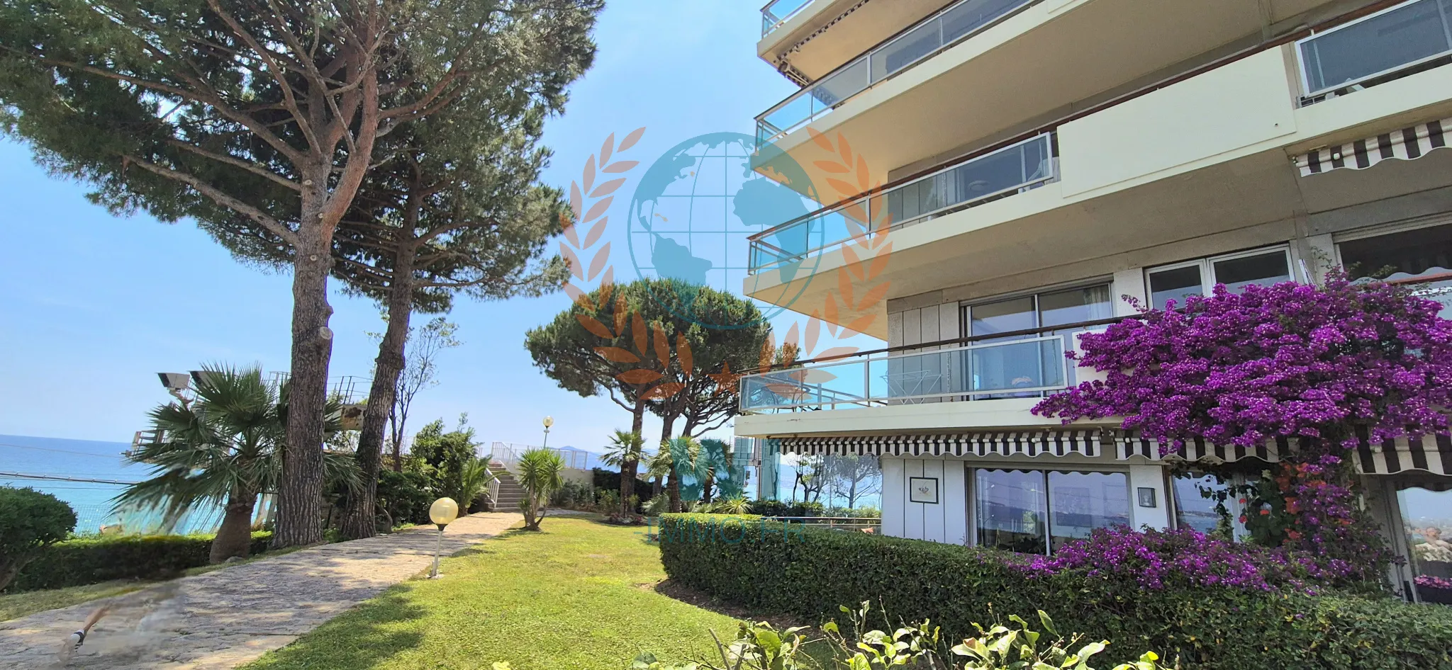 À vendre : Appartement 2 pièces à Cannes la Bocca avec accès plage 