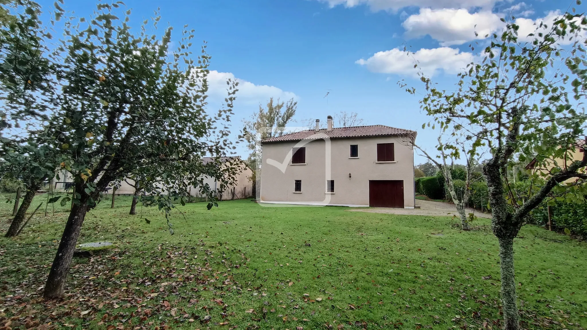 Maison calme à vendre à Sarliac-sur-l'Isle 