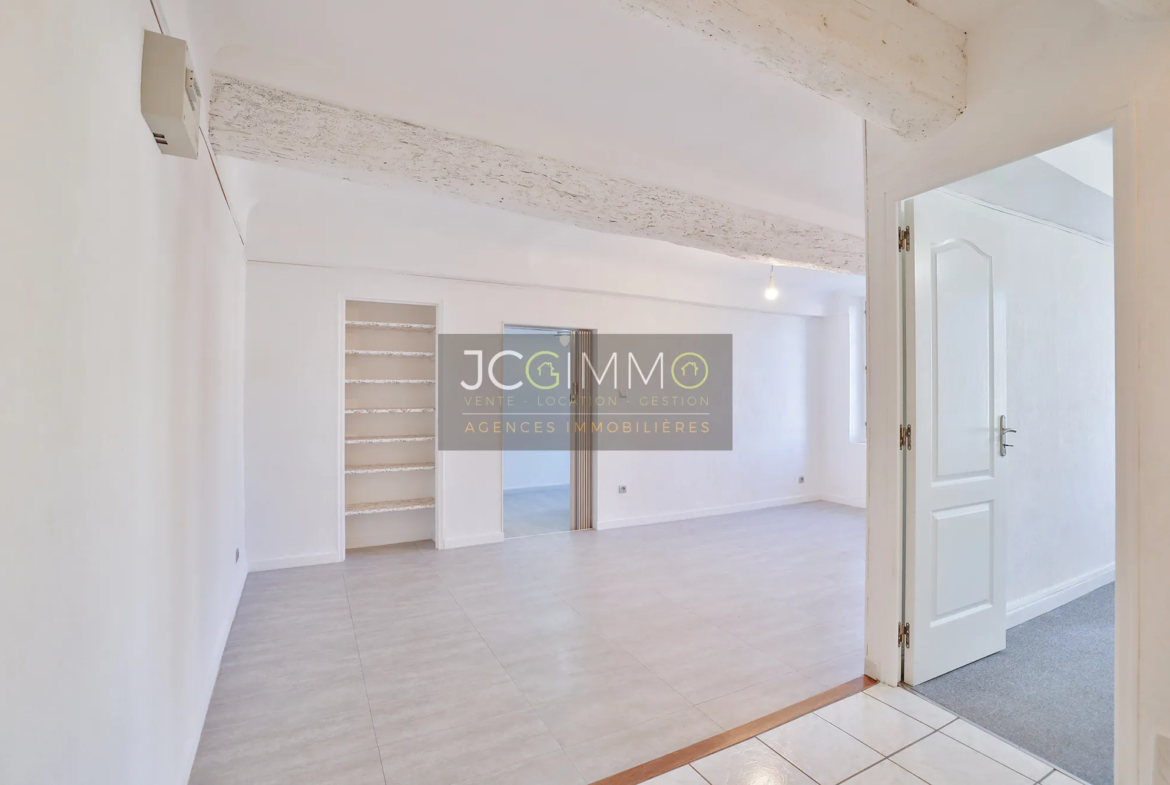 À vendre : Appartement T3 avec garage et grenier à Sollies Pont 