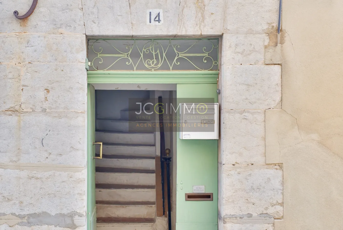 À vendre : Appartement T3 avec garage et grenier à Sollies Pont 