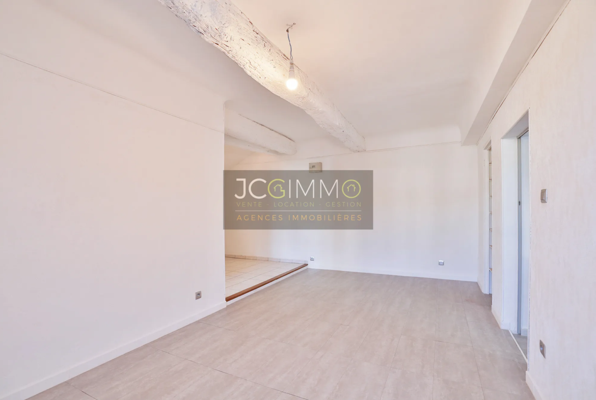 À vendre : Appartement T3 avec garage et grenier à Sollies Pont 