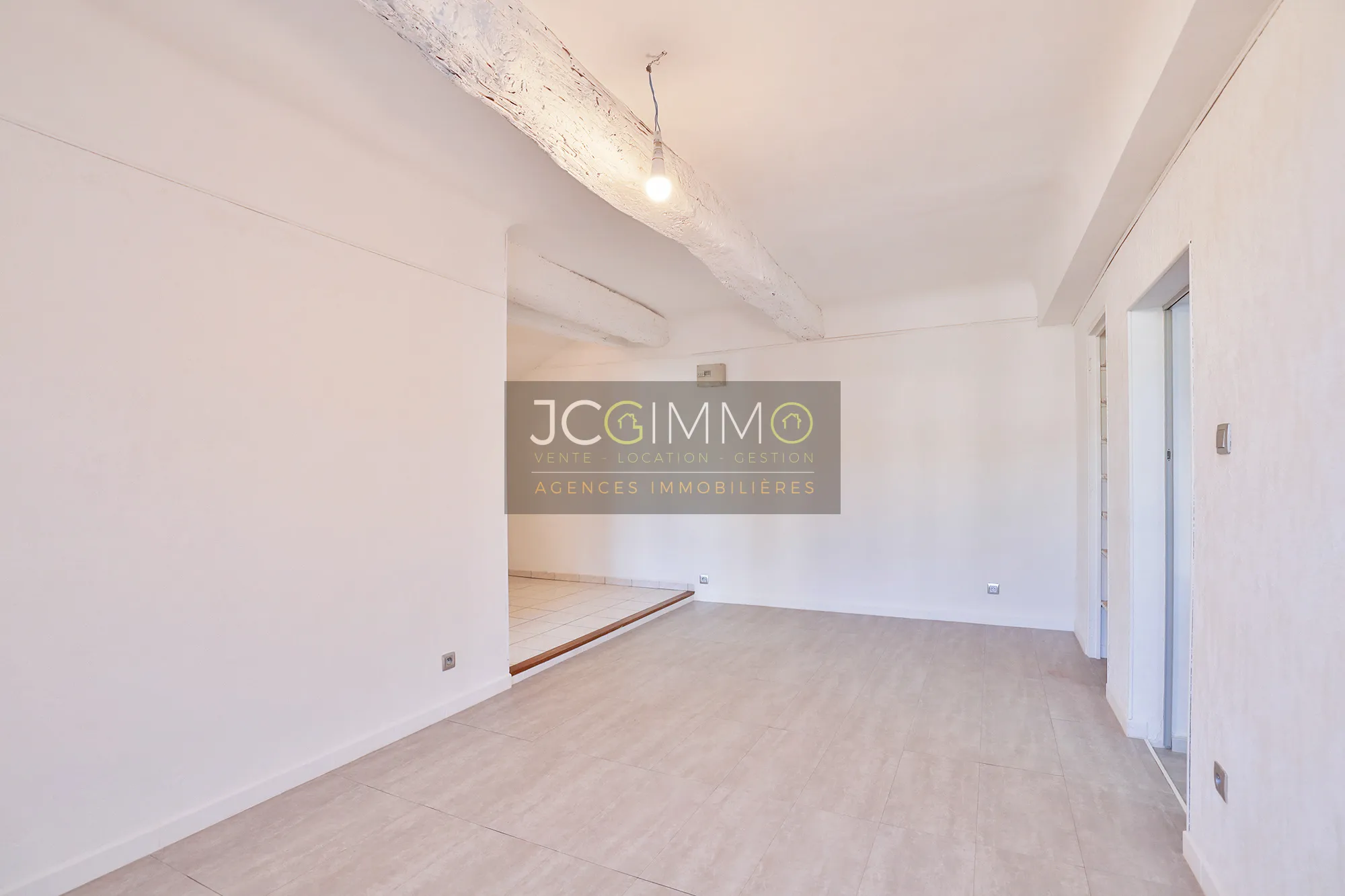 À vendre : Appartement T3 avec garage et grenier à Sollies Pont 