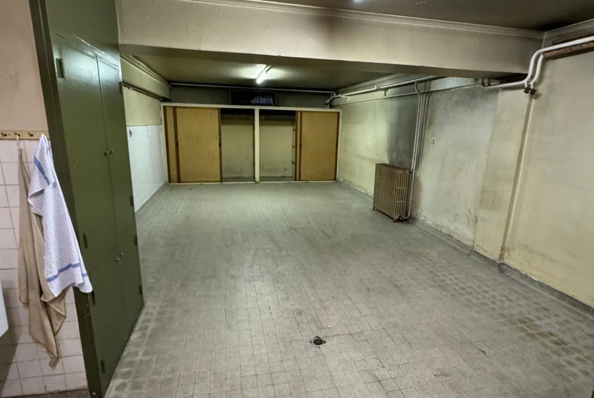 Bureau à vendre à Grenoble - 94 m² avec garage et parking - Prix canon 