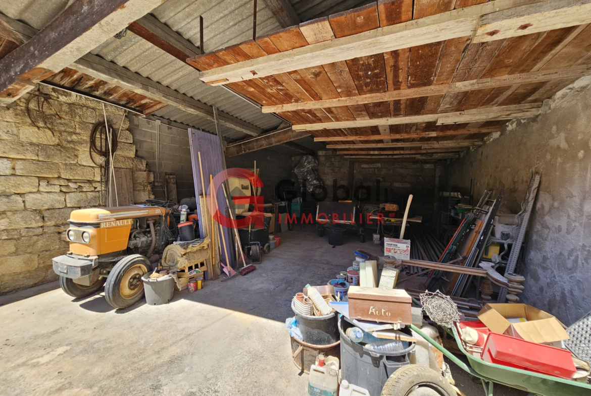 Maison de village à rénover avec fort potentiel à Lunel-Viel 