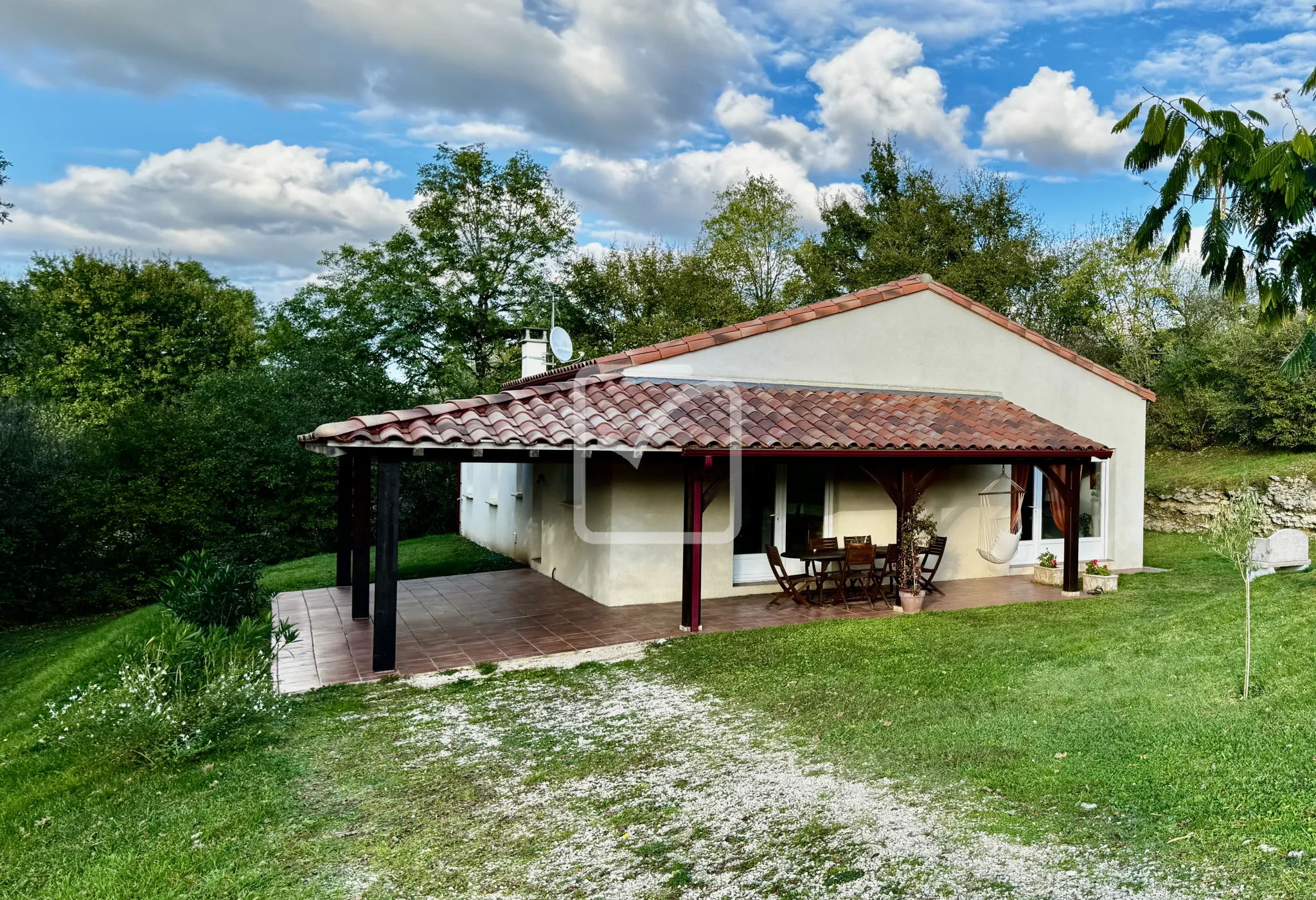 Pavillon contemporain à vendre à Frayssinet – 3 chambres et double garage 